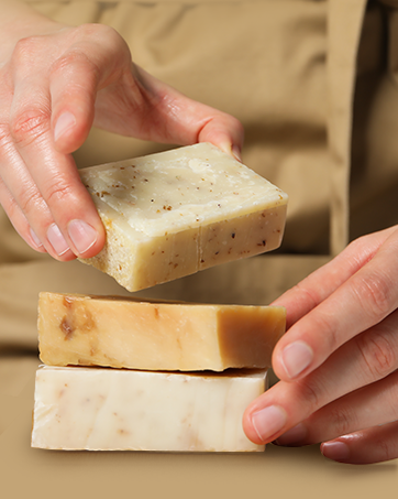 Soap Making Workshop for Beginners: A Day of Family Fun and Tradition